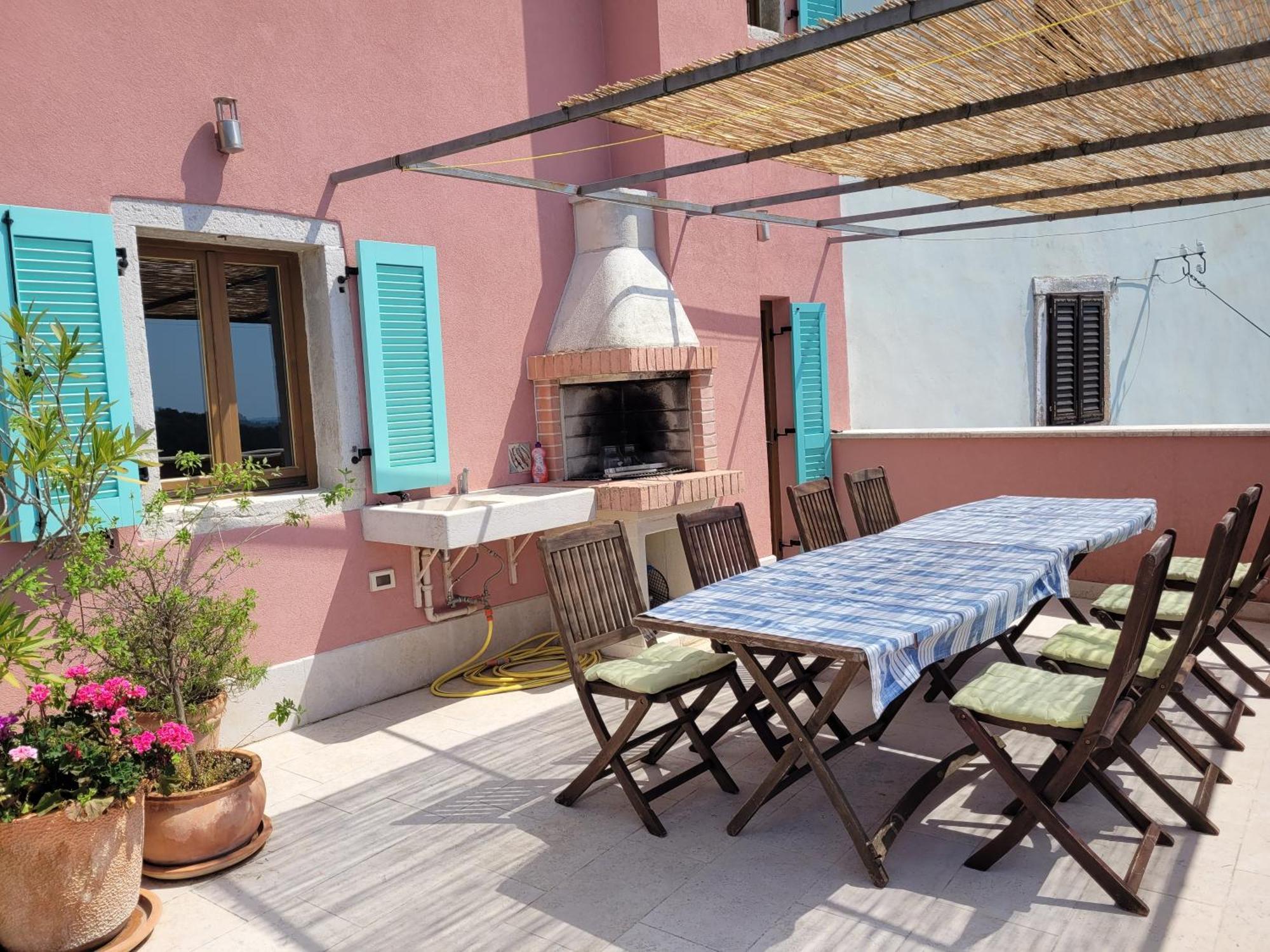 Casa Acqua Dolce - House With 4 Bedrooms And Own Spa Oprtalj Buitenkant foto