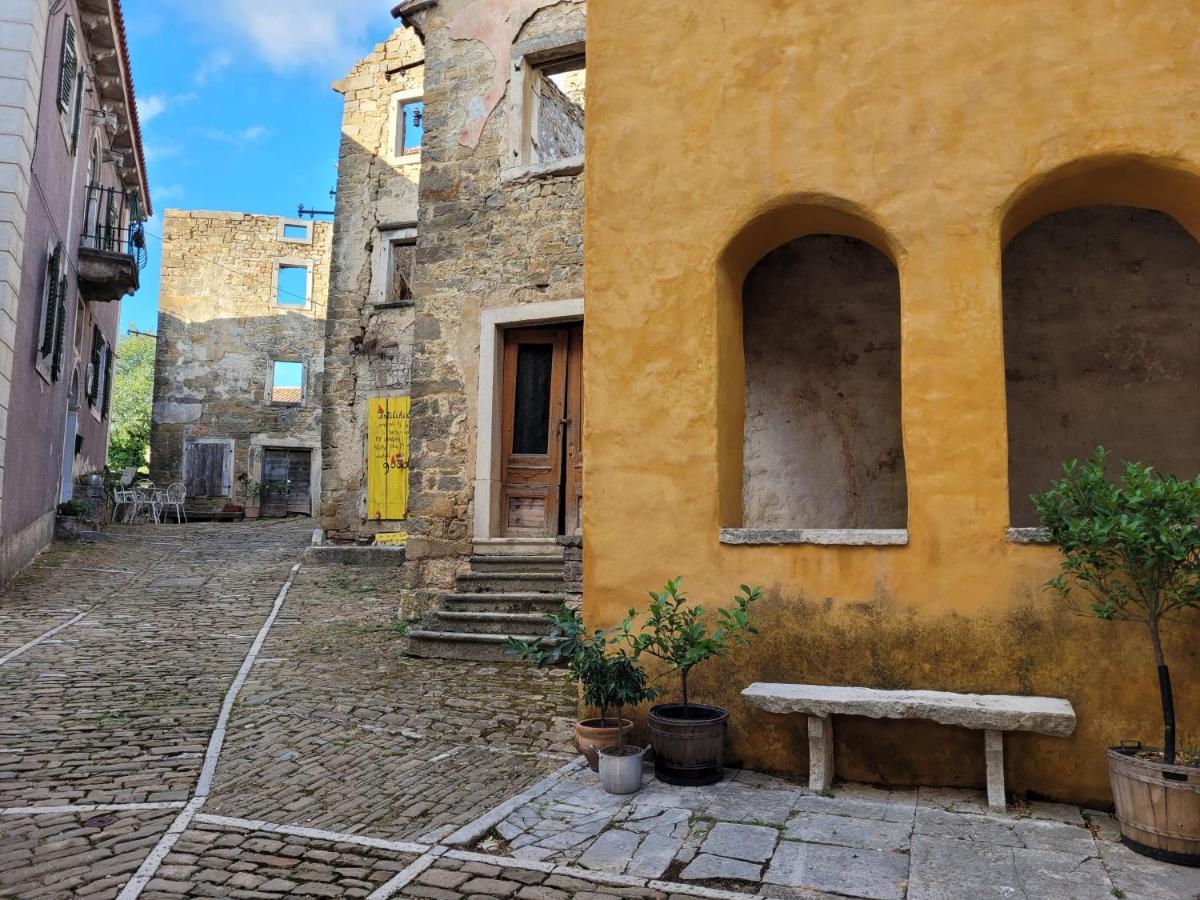 Casa Acqua Dolce - House With 4 Bedrooms And Own Spa Oprtalj Buitenkant foto